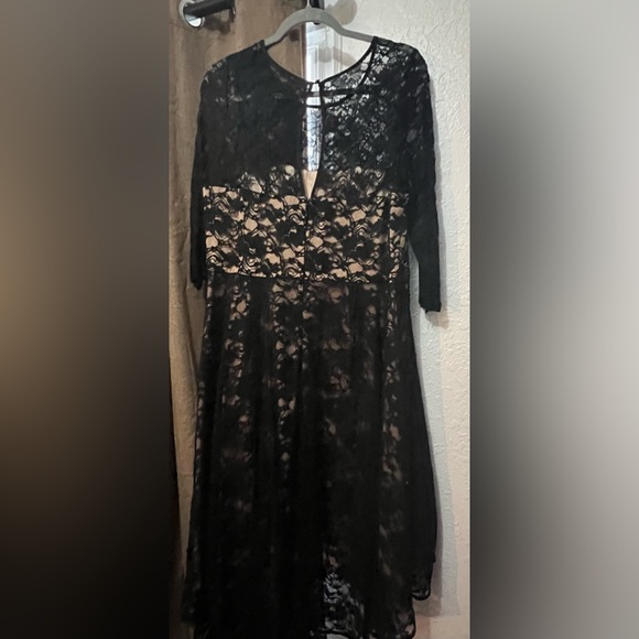 City Chic 14- Worn only one time. Excellent condition. - Picture 2 of 3